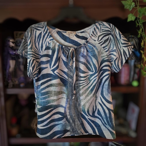ONE WORLD Blue and White Zebra Print Blouse - Picture 1 of 7